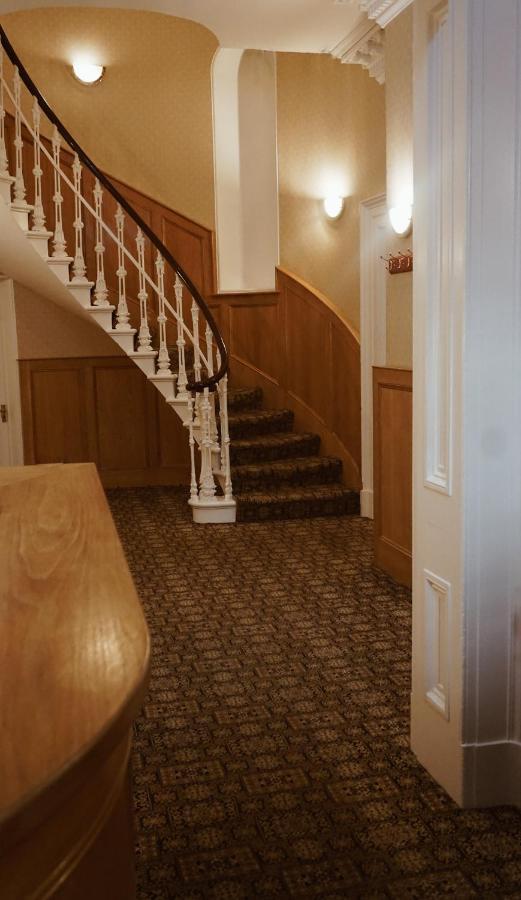 Manor House Hotel, Кокермут Экстерьер фото